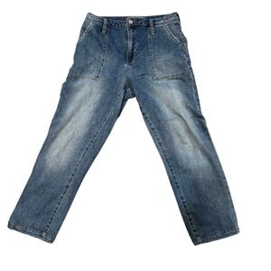 Joe's Jeans Relaxed Fit in Faded Blue